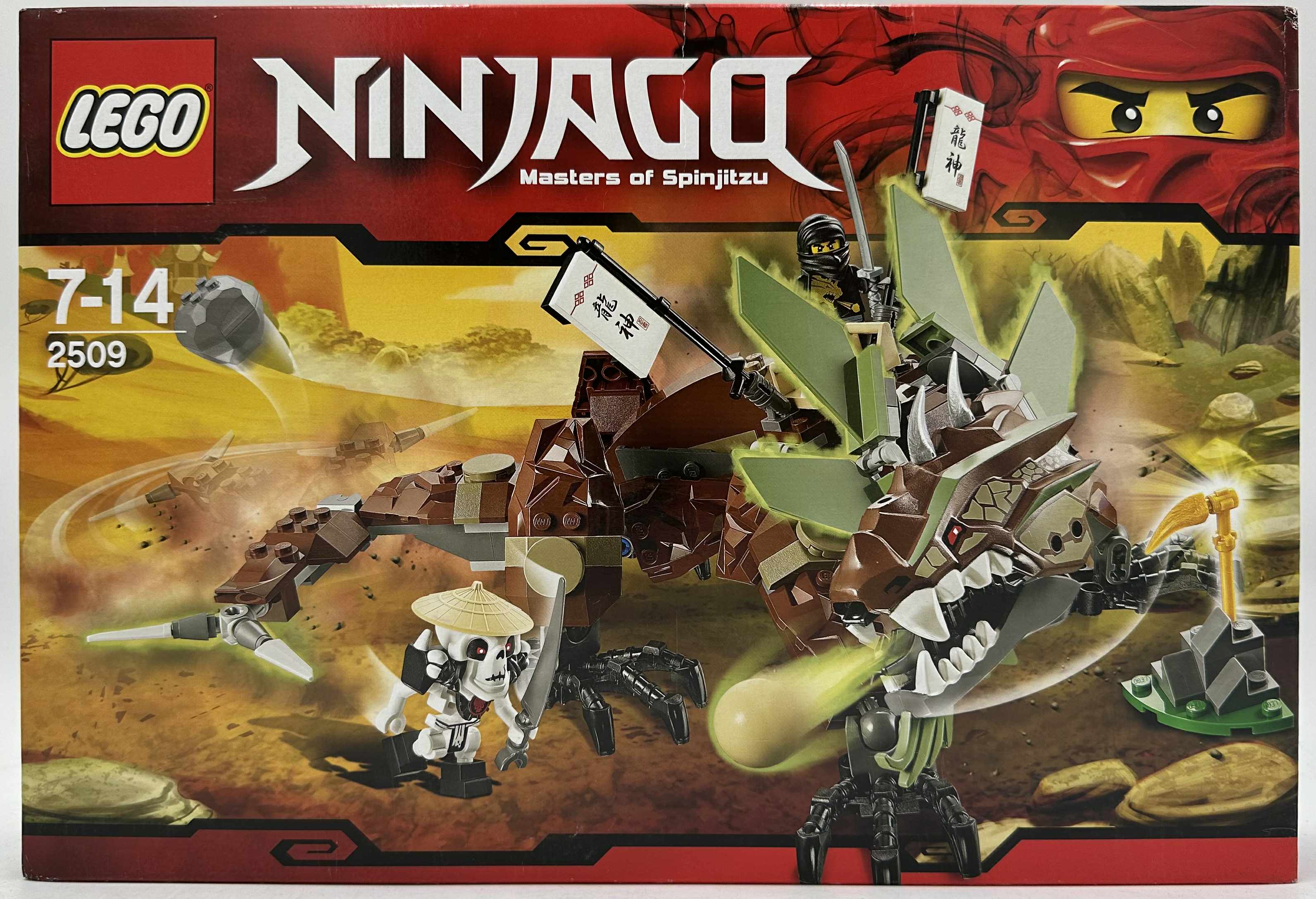 Ninjago - Földsárkány védekezik