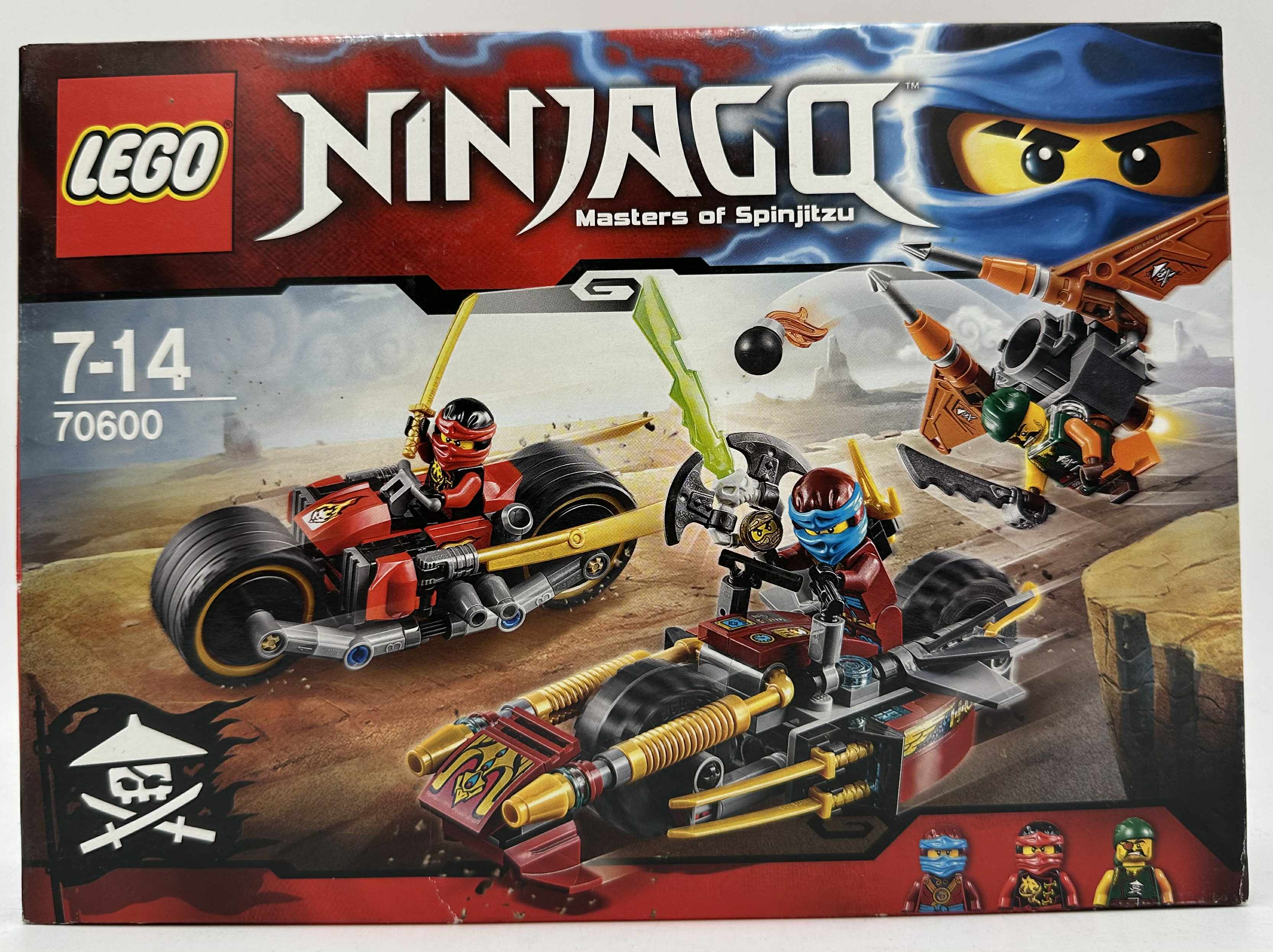 Ninjago - Nindzsa motoros hajsza